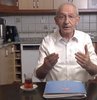 Millet İttifakı Cumhurbaşkanı adayı ve CHP lideri Kemal Kılıçdaroğlu, yayınladığı videoda, "Bakın, açık konuşalım. Oradaki hedef başı kapalı genç muhafazakar kadınlardır. Genç kadınları ezmek istiyorlar. Onları kontrol altına almak istiyorlar. Evet, dehşetle izliyoruz onları ve evet bunların hepsi, üzülerek ifade edeyim, gerçek" dedi. "Peki biz ne için birleşiyoruz" diyen CHP lideri, "Neyi kazanmanın peşindeyiz? Tayyip Erdoğan