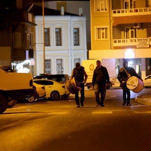 Ramazan davulcularının sahur görevi başladı
