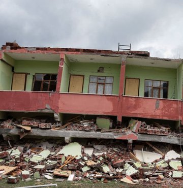 Kahramanmaraş merkezli depremlerden etkilenen illerde yıkılan ya da imara aykırı değişiklik tespit edilen binalarla ilgili soruşturmalarda tutuklananların sayısı 317