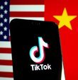 Sosyal medya platformu TikTok’un birçok ülkede yasaklanması,  ABD’nin uygulamayı, ‘ulusal güvenliğimizi tehdit ediyor’ şeklinde itham etmesi ardından Çin Dışişleri Bakanlığı’ndan cevap geldi. Çin iddiaları ‘temelsiz’ olarak nitelendirdi.


