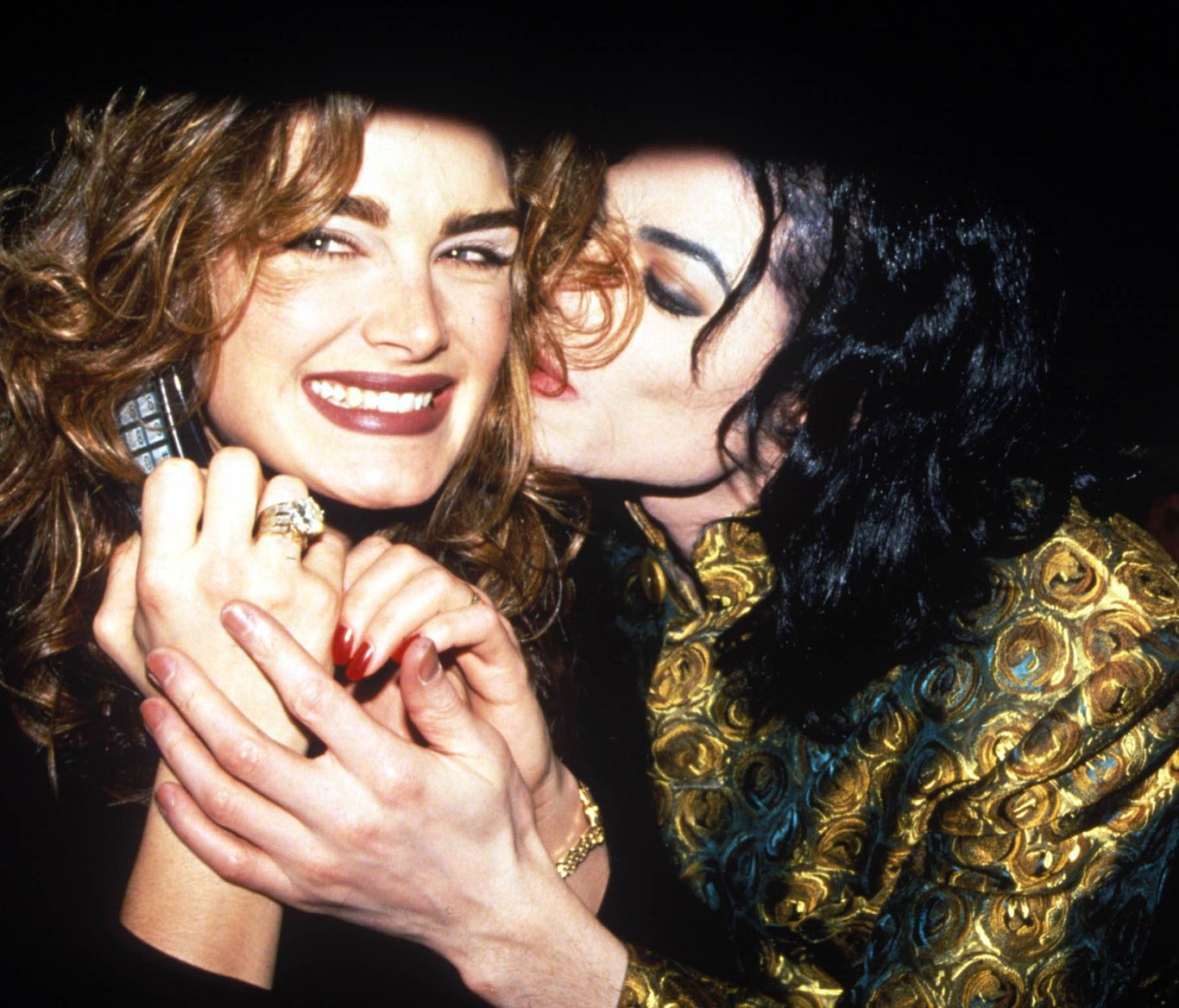Brooke Shields, Michael Jackson sessizliğini bozdu: Beni tuttu ve öpmek istedi - Magazin haberleri