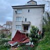 Doğu Karadeniz'de fırtına etkisi; çatı uçtu, ağaç devrildi