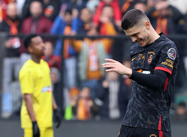 Galatasaray'da Transferin önceliği Milot Rashica! - Galatasaray Haberleri