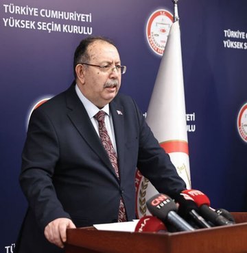 Yüksek Seçim Kurulu (YSK) Başkanı Ahmet Yener’in "sigorta hakemi" olacağı iddiaları üzerine; YSK kaynaklarından edinilen bilgilere göre, Yener’in “sigorta hakemi” olma gibi talebi bulunmadığı belirtildi. 