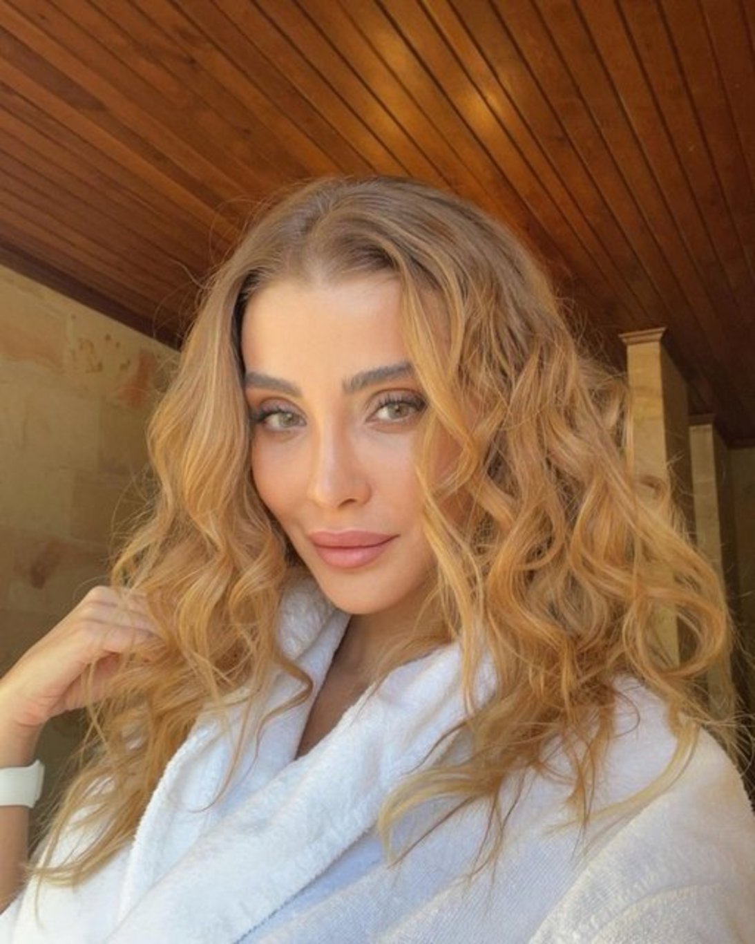 Özge Ulusoy'un son hali gündem oldu - Magazin haberleri