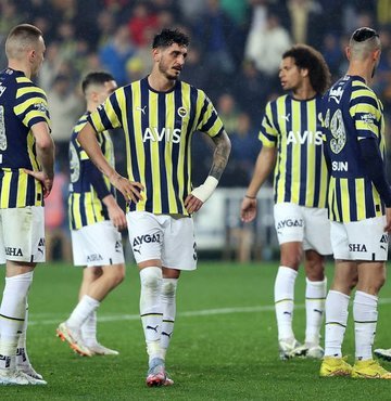 Fenerbahçe 1-0 öne geçtiği derbide, Beşiktaş