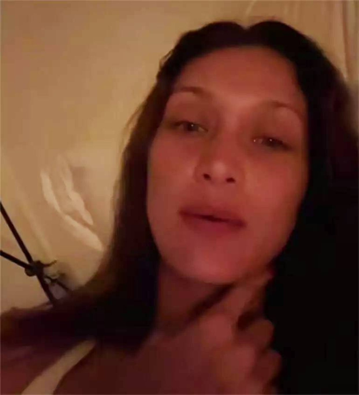 Bella Hadid: Her gün tedavisi olmayan acılar çekiyorum - Magazin haberleri