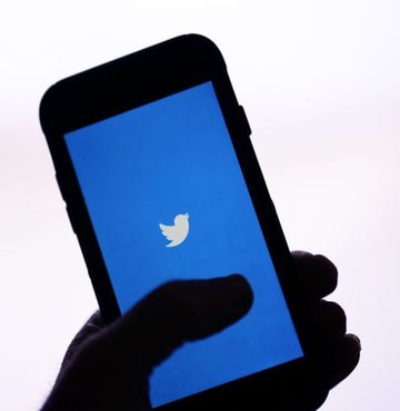 Twitter'da 'Mavi tik' bilmecesi