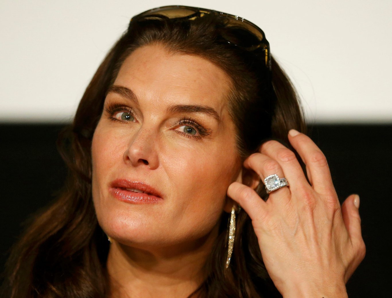 Brooke Shields itiraf etti: 11 yaşındayken öpüşmeye zorlandım - Dünyadan son dakika magazin haberleri