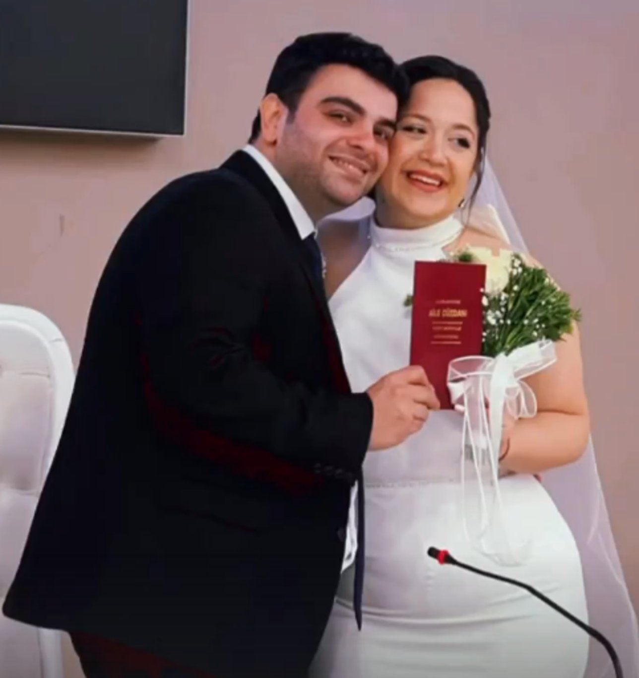 Talha Karcı ile Didem Ruhi evlendi - Magazin haberleri