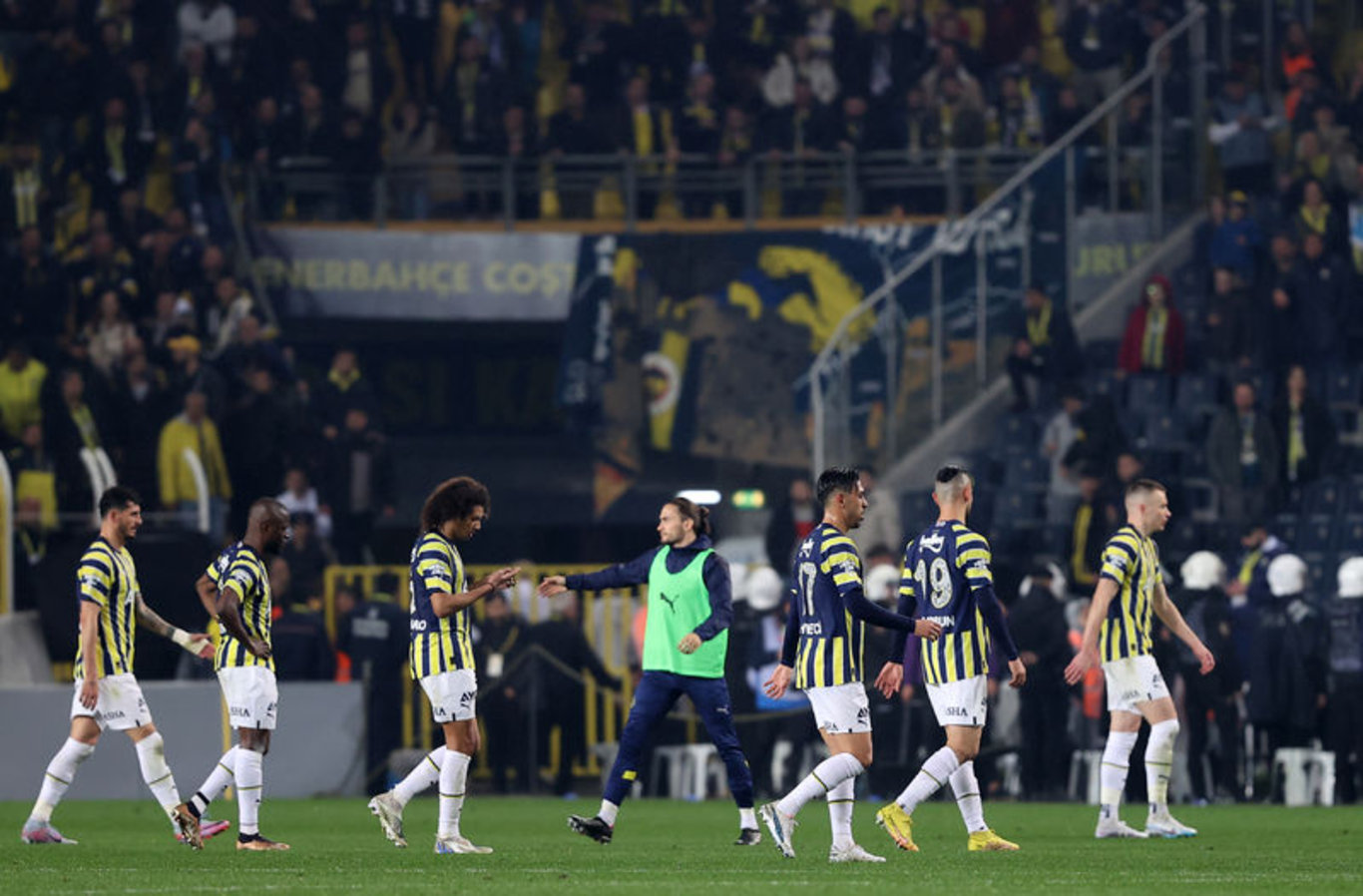 Süper Lig'de şampiyonluk oranları güncellendi! Galatasaray ve Fenerbahçe...