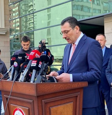 AK Parti heyeti, milletvekili aday listesini Yüksek Seçim Kurulu