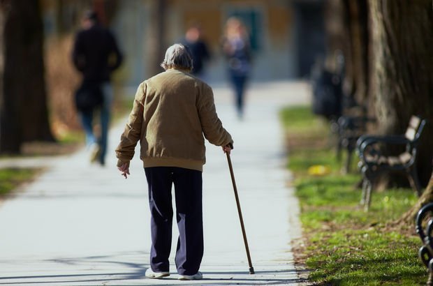 Parkinson hastalarına düzenli egzersiz önerisi