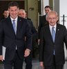 Millet İttifakı Cumhurbaşkanı aday ve CHP Genel Başkanı Kemal Kılıçdaroğlu, ATA İttifakı Cumhurbaşkanı adayı Sinan Oğan ile görüşüyor. Görüşme CHP Genel Merkezi