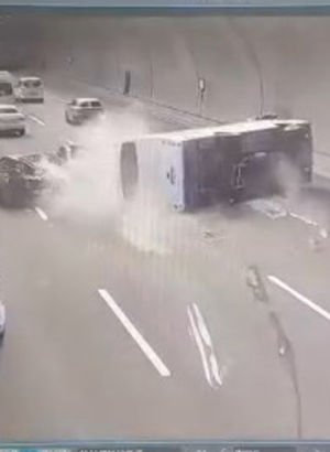 Adliye çalışanları tüneldeki kazada ölümden döndü!