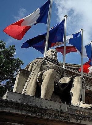 Son dakika haberi Fransa'da anayasa mahkemesi emeklilik yaşının 64'e yükseltilmesini onayladı