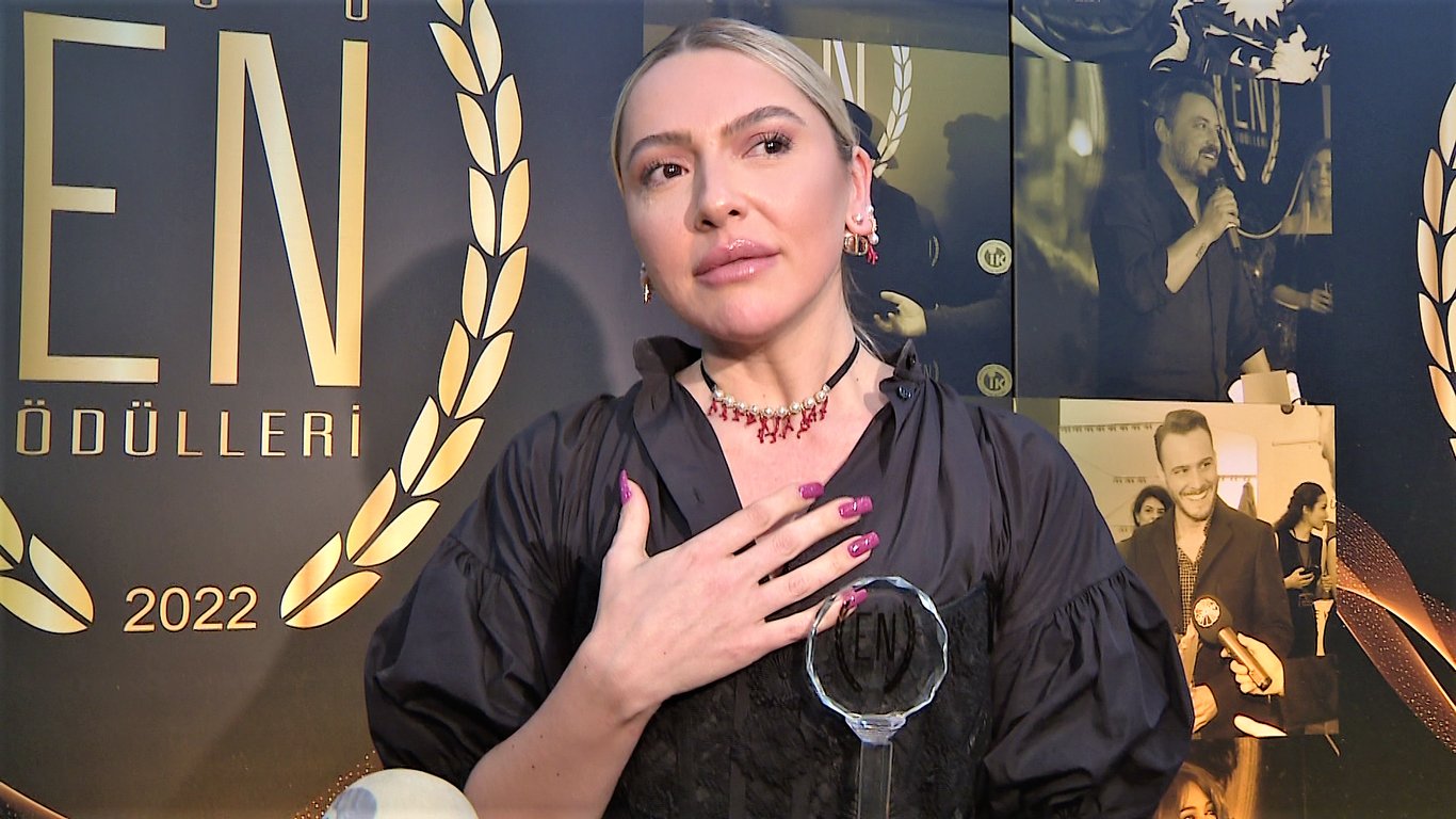 Hadise'den 'Mehmet Dinçerler'e gönderme! O fotoğrafı silmişti... - Son dakika magazin haberleri