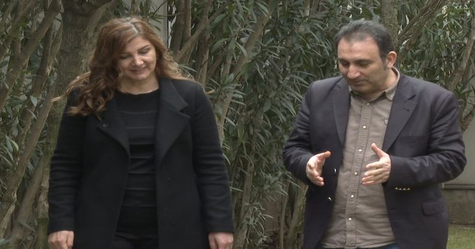 Emekli polis memuru Yeşim Hıdıroğlu Aytepe ve Habertürk Muhabiri Mustafa Şekeroğlu
