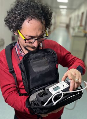 Oğlunun doğduğu gün yapay kalple hayata tutundu