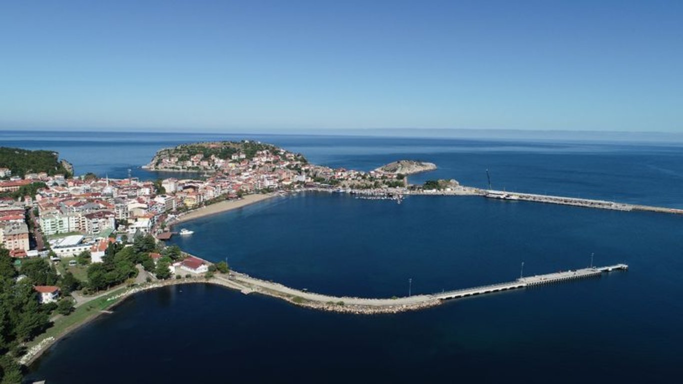 Bayramda nüfusu 50 bin olacak! Bartın'ın 6 bin 600 nüfuslu ilçesi Amasra'da otellerin tamamı doldu! - Güncel haberler