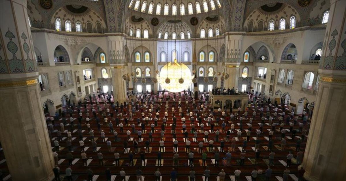 Bitlis bayram namazı saat kaçta kılınacak?