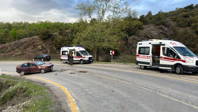 Tokat'ta 2 Otomobilin çarpıştığı Kazada 7 Kişi Yaralandı