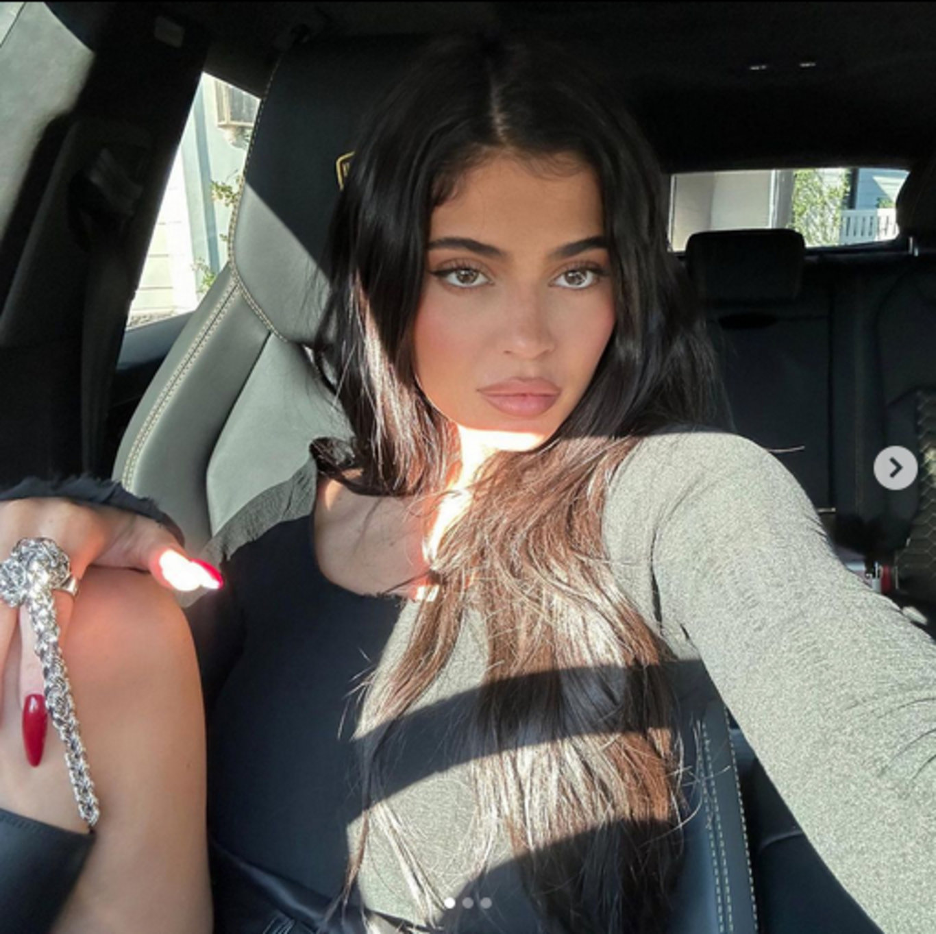 Kylie Jenner: Yüzümün tamamı estetikli değil - Magazin haberleri