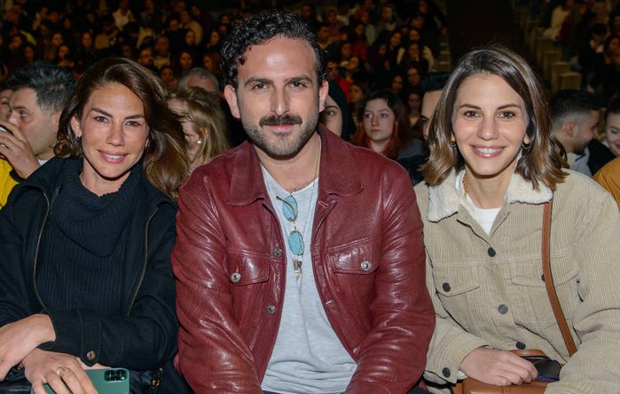 Zeynep Beşerler, Derya Beşerler ve arkadaşları 
