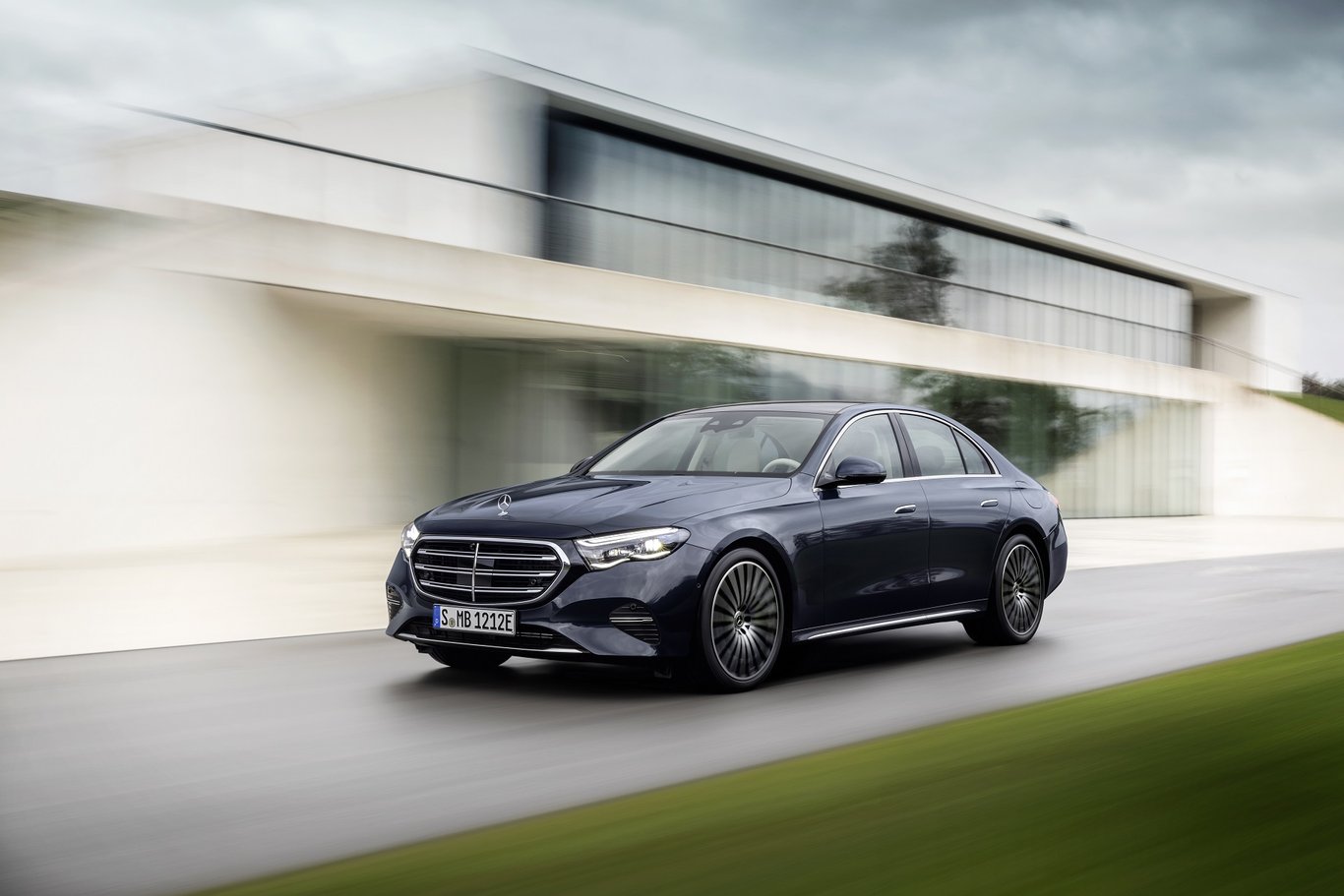 Mercedes-Benz Yeni E-Serisi tanıtıldı