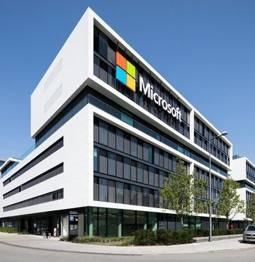 Microsoft ve Alphabet'in gelirleri yükseldi