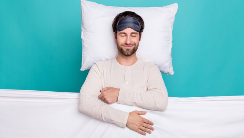 Rüyada Birinin Elini Tutmak Ne Anlama Gelir? Rüyada El Ele Tutuşmak ...