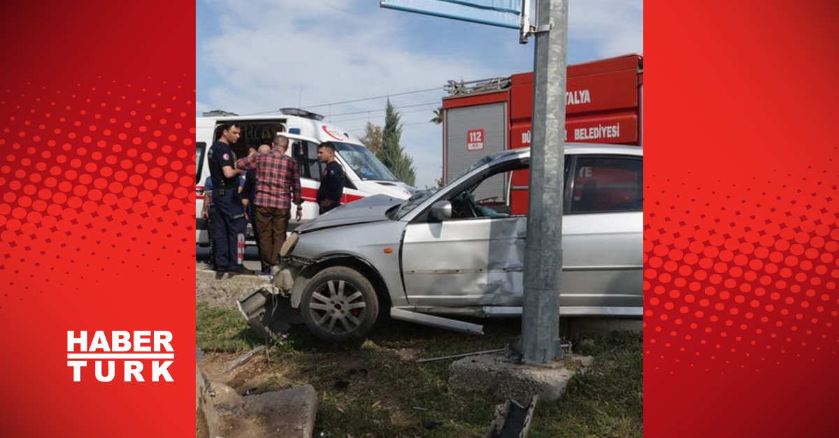 Antalya’da otomobil motosiklete çarptı: 1 ölü, 3 yaralı