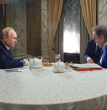 Ünlü yönetmen Oliver Stone, nükleer enerji hakkındaki yeni belgeselinin tanıtım turunda, Joe Biden