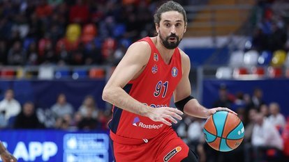 Holiganlar Shved'i hastanelik etti!