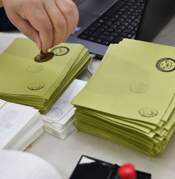 Habertürk yazarı Kemal Öztürk, seçmenin nabzını tuttuğu Anadolu turunda Adana’daki izlenimlerini kaleme aldı