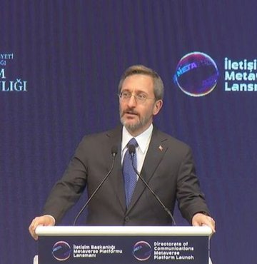 Fahrettin Altun Meta Evreni Anlamak Paneli'nde konuştu