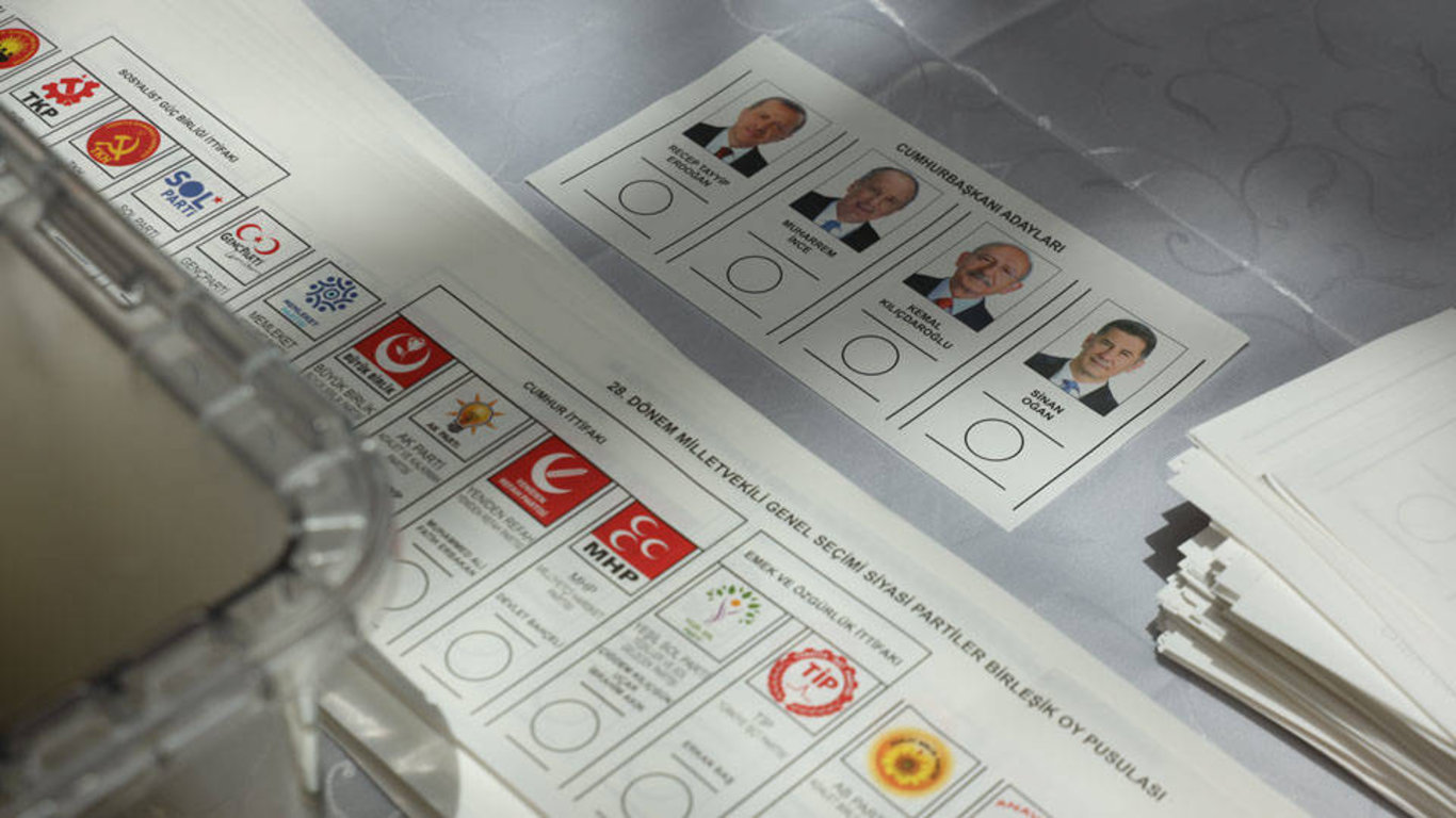 Milletvekili Genel Seçim Sonuçları 14 Mayıs 2023: Partilerin Oy Oranları, Tahmini Milletvekili Sayıları ve Genel Seçimi Sonucu Canlı Takip Et