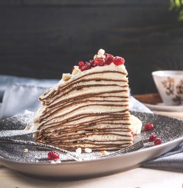 Geçtiğimiz Cuma günü Kanal D ekranlarında yayınlanan Gelinim Mutfakta adlı yarışmada yapılan krepli pasta tarifi sosyal medyada gündem oldu. Merak edilen leziz krepli pasta tarifini haberimizin devamında bulabilirsiniz.
