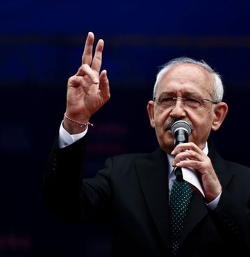 Cumhurbaşkanı adayı Kemal Kılıçdaroğlu, "En büyük gerçek şu ki, sandıktan değişim mesajı çıkmıştır. Değişim isteyenler artık bu ülkede istemeyenlerden daha fazla" dedi. 