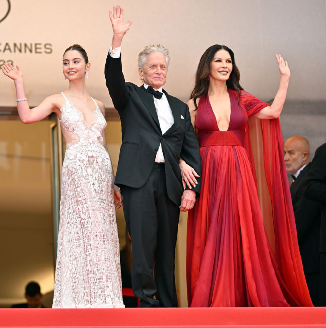 Johnny Depp 7 dakika boyunca ayakta alkışlandı! İşte Cannes Film Festivali kırmızı halısı