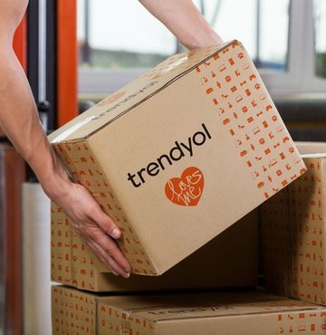 Berlin merkezli Online Perakendeciler Birliği (BVOH) tarafından yapılan “Avrupa’daki en popüler moda platformları” araştırmasında Trendyol ilk sırada yer aldı.