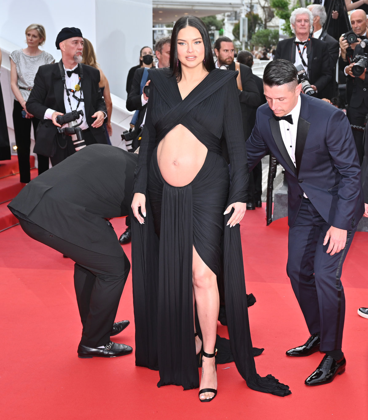 Adriana Lima ile Andre Lemmers, merdivenlerde aşka geldi - Magazin haberleri