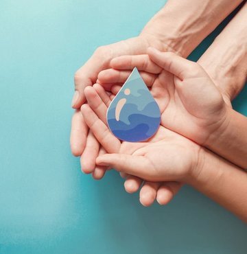 Prof. Dr. Doğan Yaşar, Batı Ege için kuraklık uyarısında bulunurken, "Barajlarımız yüzde 100 dolu olsa bile her bir damla suyu altın değerinde görüp, öyle kullanmamız lazım yoksa gerçekten işimiz çok zor" dedi
