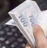 Memur maaş zammında son gelişmeler milyonlarca kişinin gündeminde yer alıyor. Cumhurbaşkanı Erdoğan tarafından geçtiğimiz günlerde en düşük emekli maaşının 7 bin 500 TL
