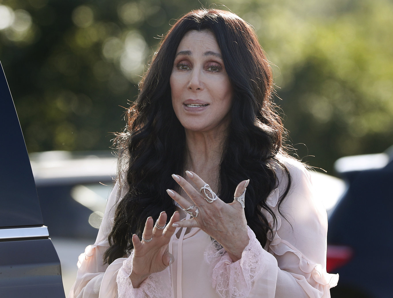 Cher: Biri ne zaman yaşlı hissedeceğimi söyleyebilir mi? - Magazin haberleri