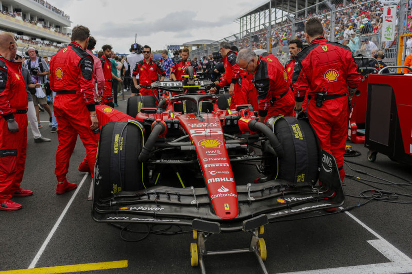 Ferrari'den flaş hamle: Lewis Hamilton... - Formula 1 Haberleri