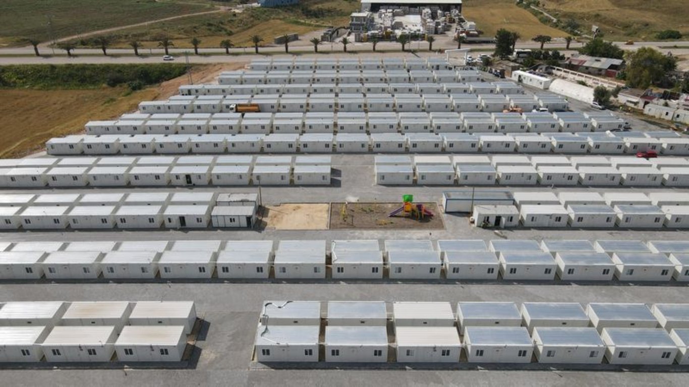 Adana'da depremzedeler için kurulan konteyner kentte yaşam başladı - Haberler