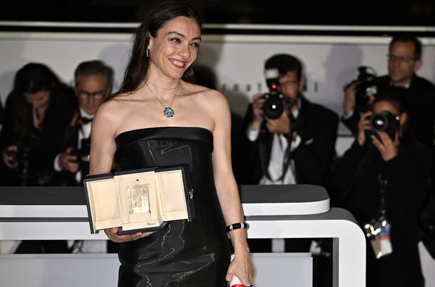 Cannes'da ödül alan ilk Türk kadın oldu 
