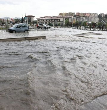 Sağanak yağış Ankara