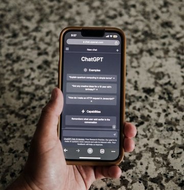 ChatGPT Türkiye'de telefonlara geldi!